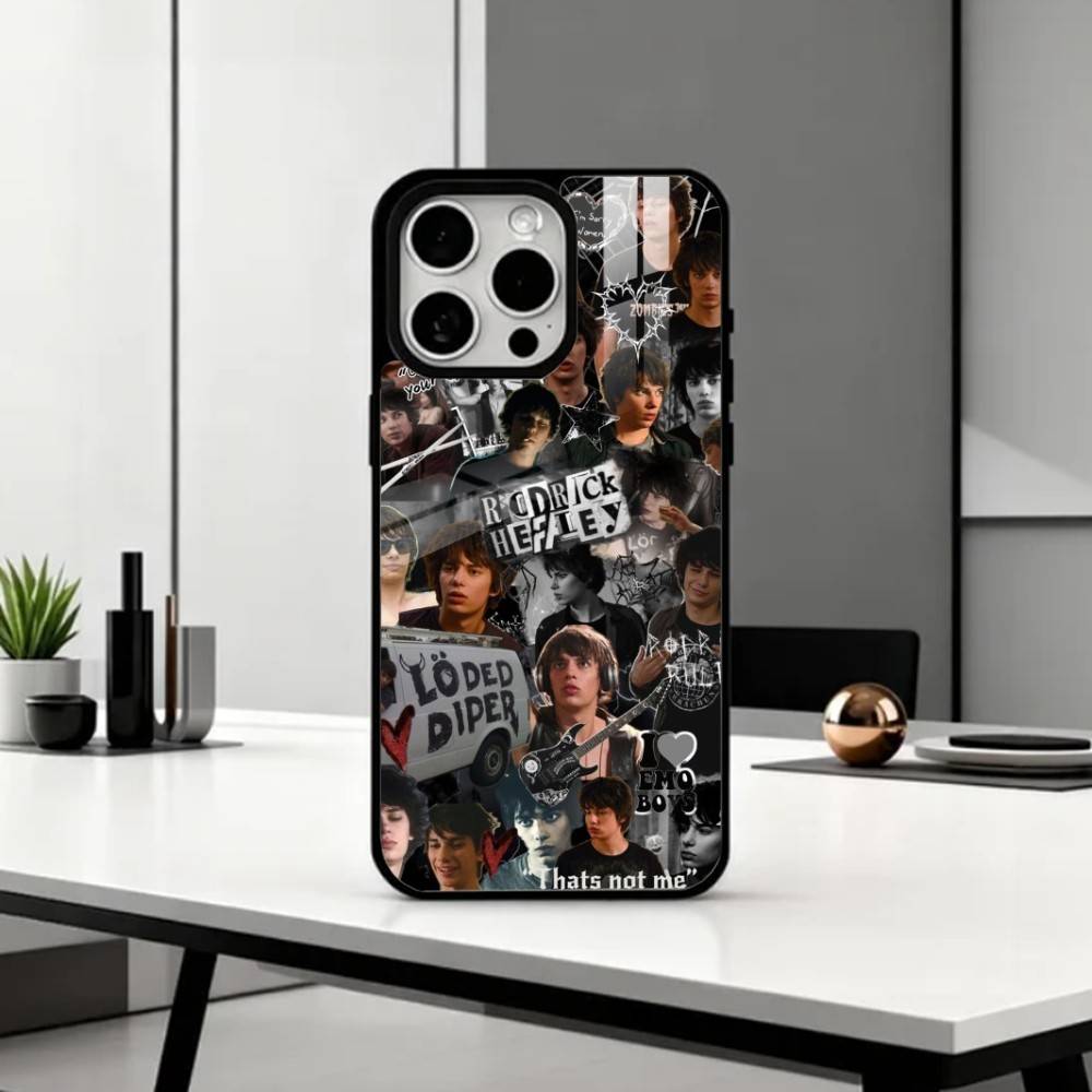 R-Rodrick H-Heffley Devon Bost - đánh giá và giá Phone Cases H&M